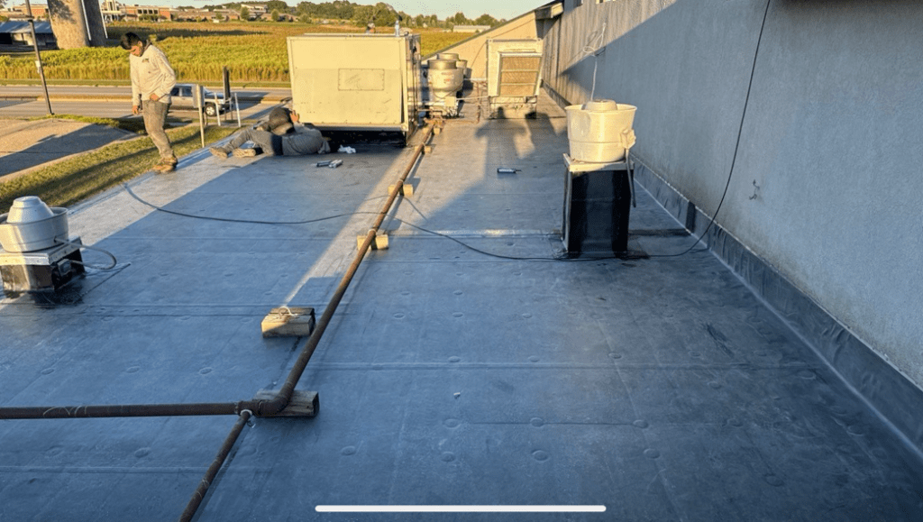 commercial roofing contractor fort atkinson