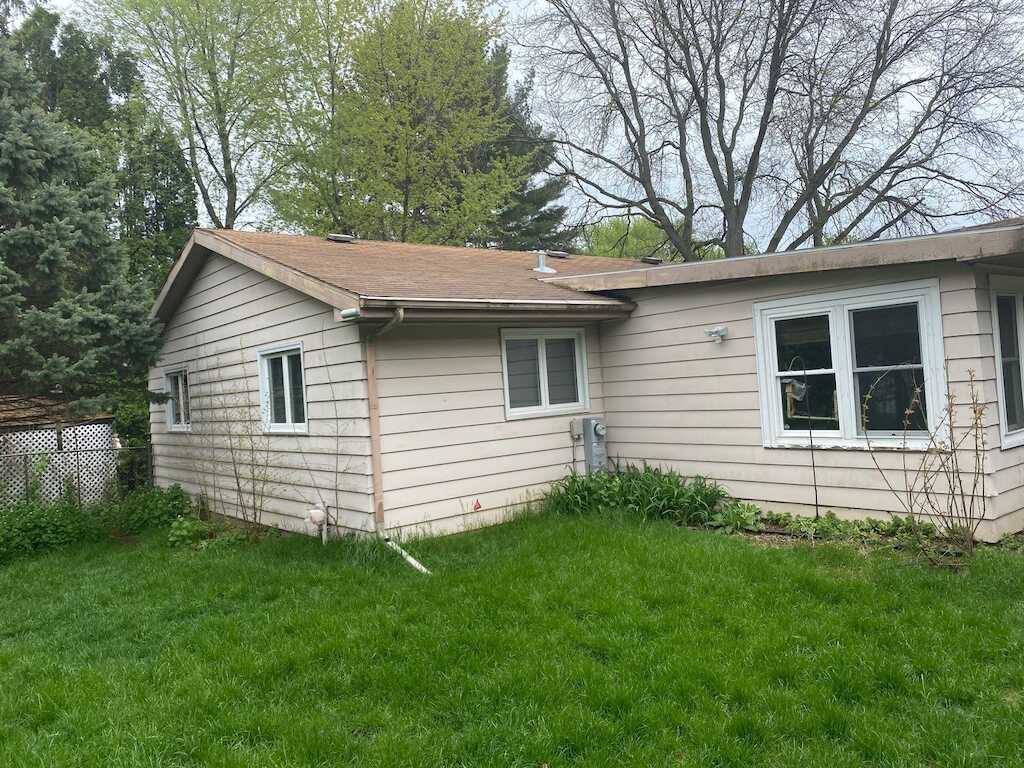 Vinyl Siding and roof repair in Waunakee, WI