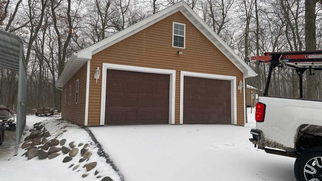 Evansville, WI siding, windows, gutters and roof repair